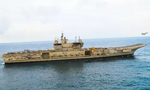 आईएनएस विक्रांत नौसेना के पश्चिमी बेड़े में शामिल, अरब सागर में बढ़ेगी ताकत
