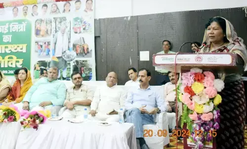 70 वर्ष से अधिक आयु के बुजुर्गों को प्रधानमंत्री ने दी है आयुष्मान कार्ड की सौगात- संपतिया उइके