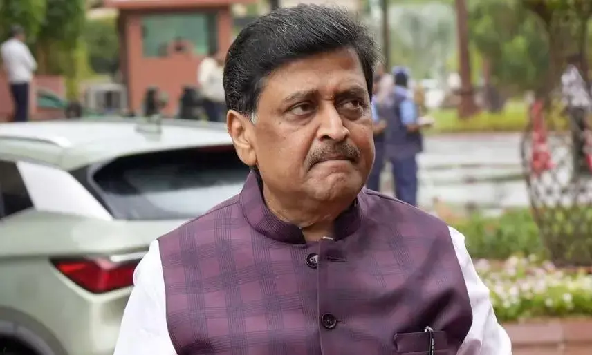विधानसभा चुनाव से पहले बीजेपी को लगा बड़ा झटका, अशोक चव्हाण के बहनोई ने थामा कांग्रेस का हाथ