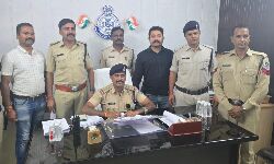 Chhindwara News-पैरोल पर जेल से बाहर आया हत्यारा निकला चोर, चार दुकानों में की थी चोरी Chhindwara News-पैरोल पर जेल से बाहर आया हत्यारा निकला चोर, चार दुकानों में की थी चोरी