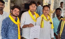 Panna News- ग्राम करहो के ग्रामीणों का वन विभाग ने किया रास्ता बंद, कलेक्टर के नाम एसडीएम को सौंपा आवेदन Panna News- ग्राम करहो के ग्रामीणों का वन विभाग ने किया रास्ता बंद, कलेक्टर के नाम एसडीएम को सौंपा आवेदन