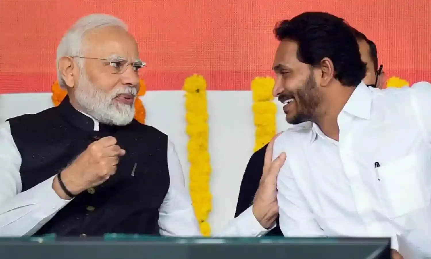 पूर्व सीएम जगन मोहन रेड्डी ने पीएम मोदी को लिखा पत्र, सीएम चंद्रबाबू पर तिरुपति मंदिर की पवित्रता को धूमिल करने का लगाया आरोप