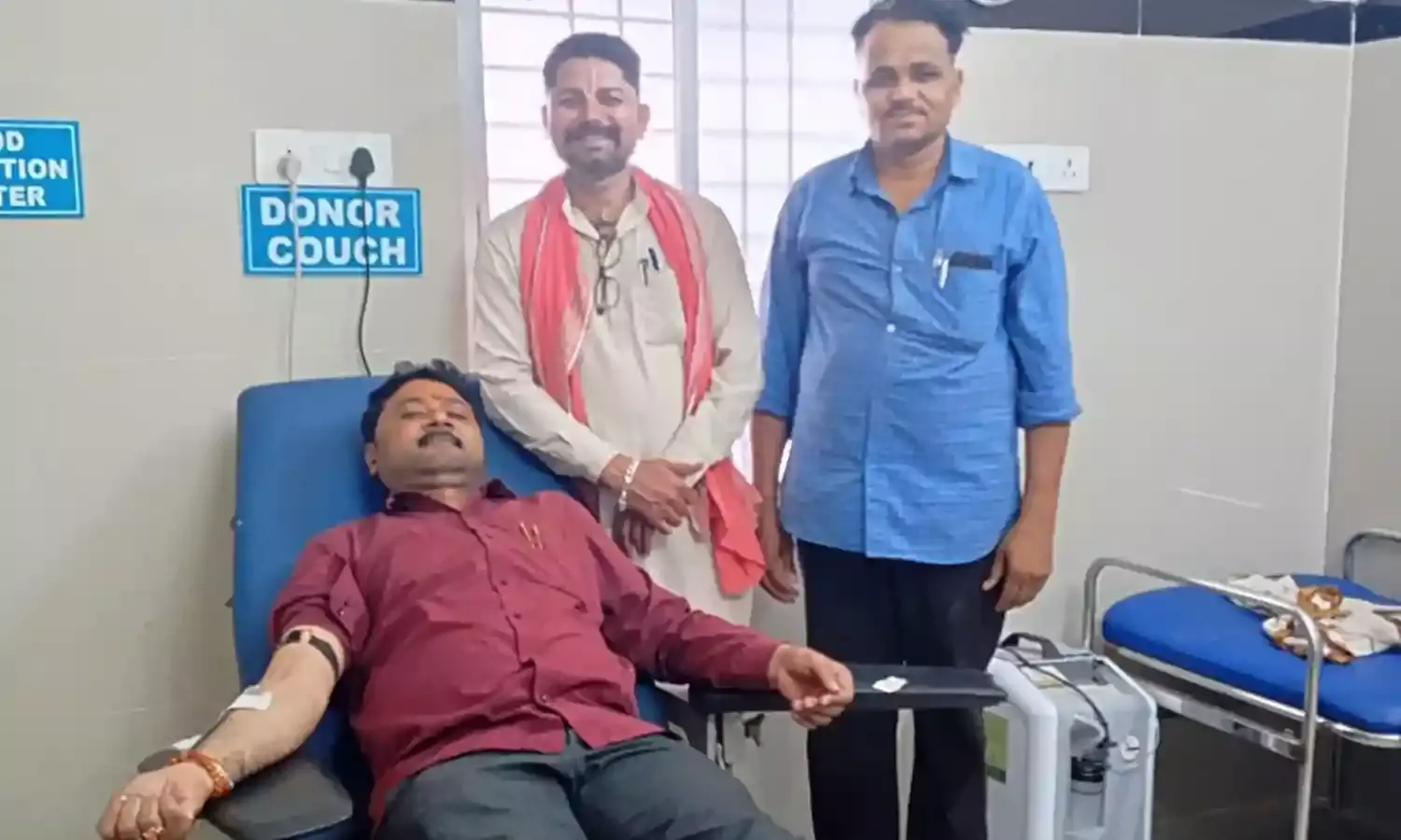युवाओं ने रक्तदान कर दो महिलाओं को दिया जीवनदान