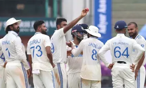 चेन्नई में भारत ने बांग्लादेश को 280 रनों से पछाड़ा, रविचंद्रन अश्विन का धमाकेदार प्रदर्शन चेन्नई में भारत ने बांग्लादेश को 280 रनों से पछाड़ा, रविचंद्रन अश्विन का धमाकेदार प्रदर्शन