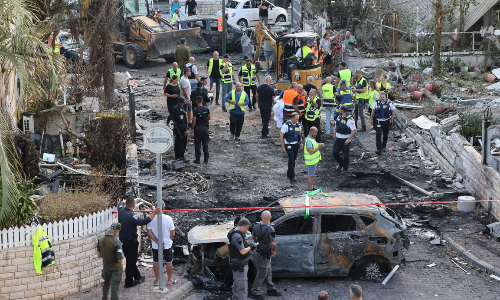 हिजबुल्लाह ने लिया इजरायल से बदला, दागी 100 से अधिक मिसाइलें, पीएम नेतनयाहू ने दी चेतावनी