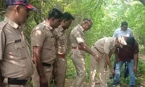 खुलासा - अनुकंपा में भाभी की जगह लेने ननद ने प्रेमी के साथ रची साजिश - उतारा मौत के घाट