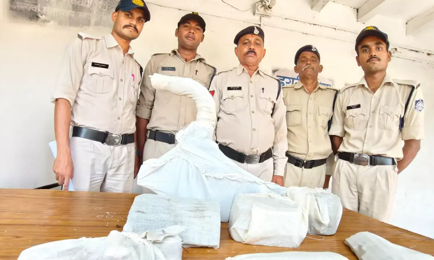 किसान के खेत में रखी मोटर चोरी करने वाले आरोपी को पुलिस ने किया गिरफ्तार