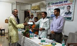 Panna News- पीटीआर की विकास निधि में पर्यटन से प्राप्त राशि ईको विकास समितियों को सौंपी Panna News- पीटीआर की विकास निधि में पर्यटन से प्राप्त राशि ईको विकास समितियों को सौंपी