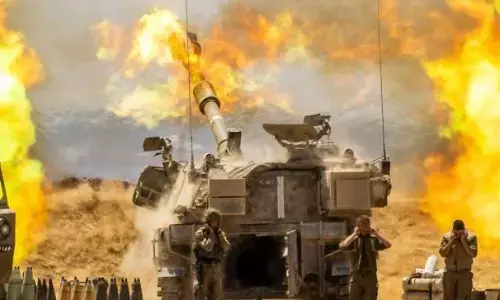 आईडीएफ का हिज्बुल्लाह के ठिकानों पर लगातार दूसरे दिन हमला, आतंकी संगठन का मिसाइल कमांडर हुआ ढेर आईडीएफ का हिज्बुल्लाह के ठिकानों पर लगातार दूसरे दिन हमला, आतंकी संगठन का मिसाइल कमांडर हुआ ढेर