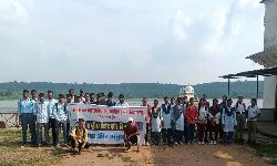 Panna News- विश्व नदीं दिवस पर एनसीसी कैडटों ने धरम सागर तालाब में की सफाई