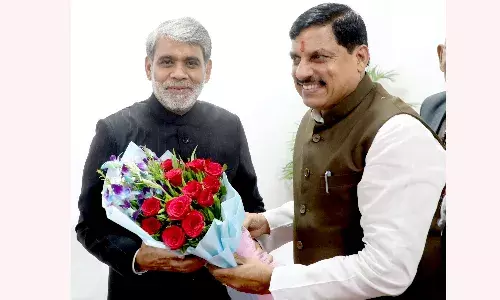 मुख्यमंत्री डॉ. यादव ने उच्च न्यायालय के नव-नियुक्त मुख्य न्यायाधीश कैत के सम्मान में दिया दोपहर भोज मुख्यमंत्री डॉ. यादव ने उच्च न्यायालय के नव-नियुक्त मुख्य न्यायाधीश कैत के सम्मान में दिया दोपहर भोज