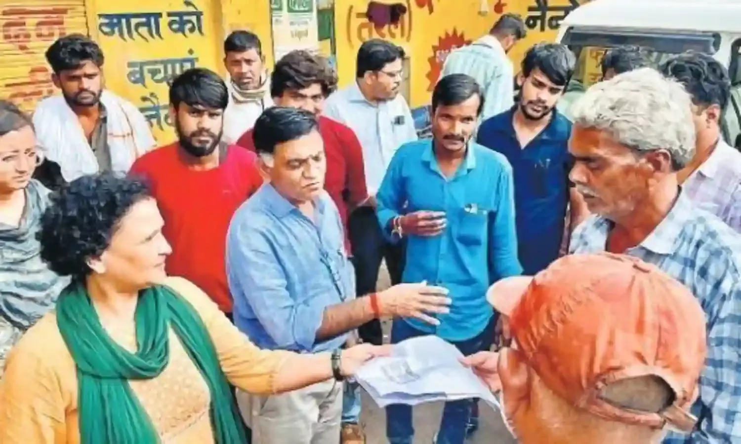 एक-एक बोरी डीएपी और यूरिया की मारामारी