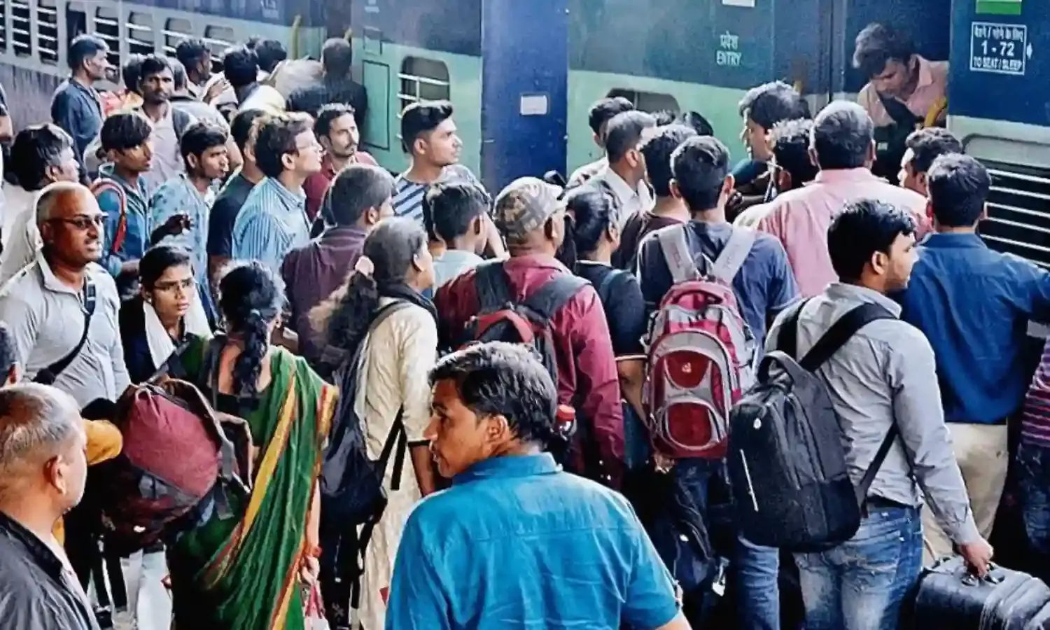 दानापुर ट्रेन निरस्त करने से गया जाने वालों की मुसीबत बढ़ी