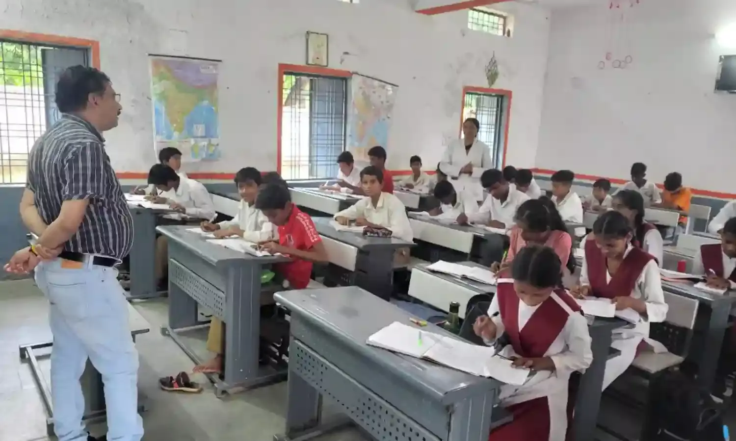 Jabalpur News। डेली डायरी में प्रश्न बैंक को बनाने पर शिक्षक और प्राचार्य को देना होगा ध्यान