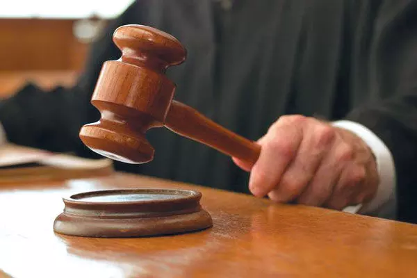 ठाणे में जहाज के दो कैप्टन से 65 लाख की धोखाधड़ी के आरोपी को मिली जमानत ठाणे में जहाज के दो कैप्टन से 65 लाख की धोखाधड़ी के आरोपी को मिली जमानत