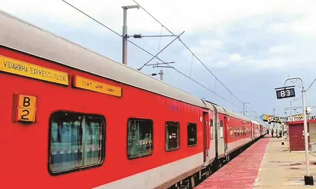 श्रध्दालुओं के लिए नवरात्रि पर्व पर डोंगरगढ़ में रुकेंगी लंबी दूरी की ट्रेनें