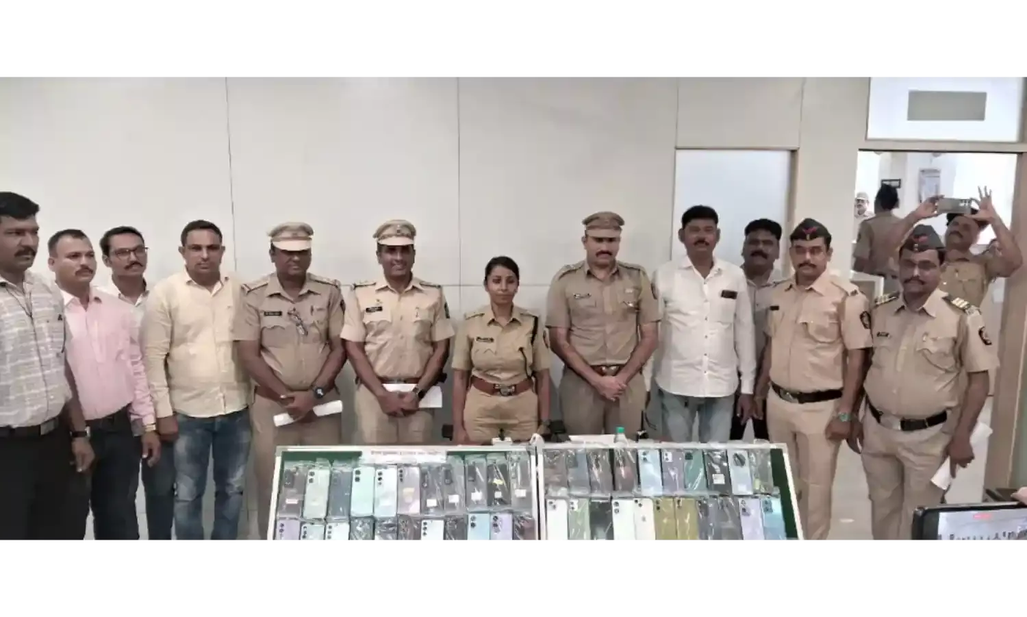 अंतरराज्यीय गिरोह के दो सदस्यों को यूपी से किया गिरफ्तार, 17 लाख का माल जब्त