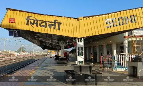 हटाए गए नान के जिला प्रबंधक, सरकारी अनाज तक की हो रही थी ओवरलोडिंग