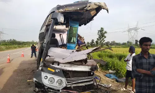 सभी ९ मृतक यूपी के , परिजनों को सौंपे गए ७ शव, हाइवा चालक के खिलाफ अपराध दर्ज