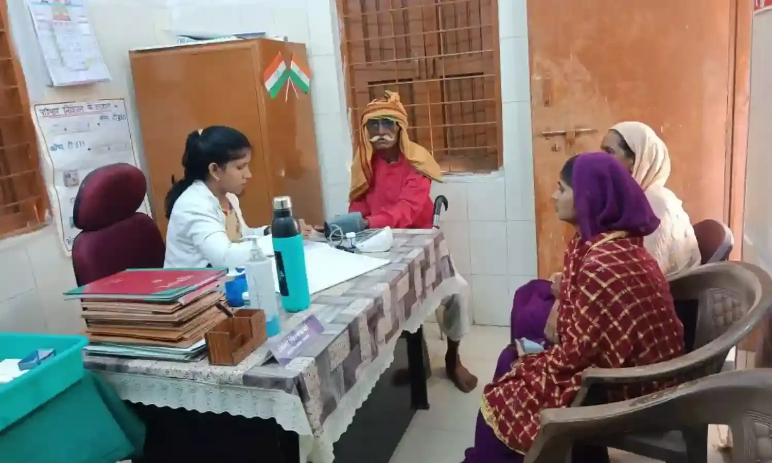 सीनियर सिटीजन दिवस पर स्वास्थ्य जांच शिविर का आयोजन
