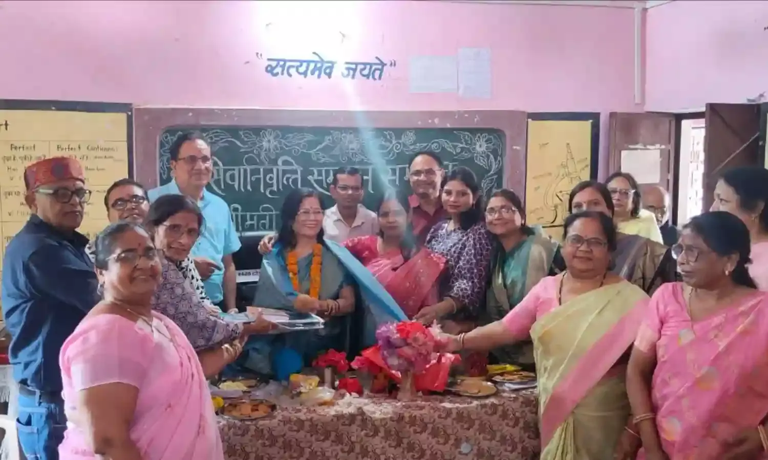 ममता खरे हुई सेवानिवृत्त, आयोजित हुआ सम्मान समारोह