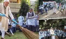 युवाओं के साथ स्वच्छता अभियान में शामिल हुए प्रधानमंत्री, बच्चों को सिखाया मंत्र युवाओं के साथ स्वच्छता अभियान में शामिल हुए प्रधानमंत्री, बच्चों को सिखाया मंत्र