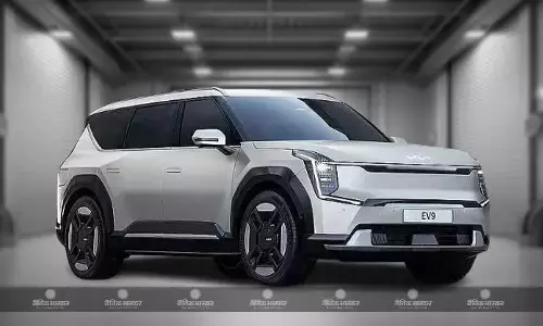 Kia EV9 भारत में 1.3 करोड़ रुपए की कीमत में हुई लॉन्च, जानिए इसकी खूबियां