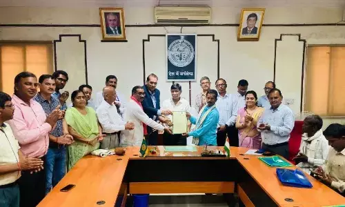 जवाहर लाल नेहरू कृषि विश्वविद्यालय में एक दिवसीय किसान संगोष्ठी एवं जागरूकता व्याख्यान का आयोजन संपन्न