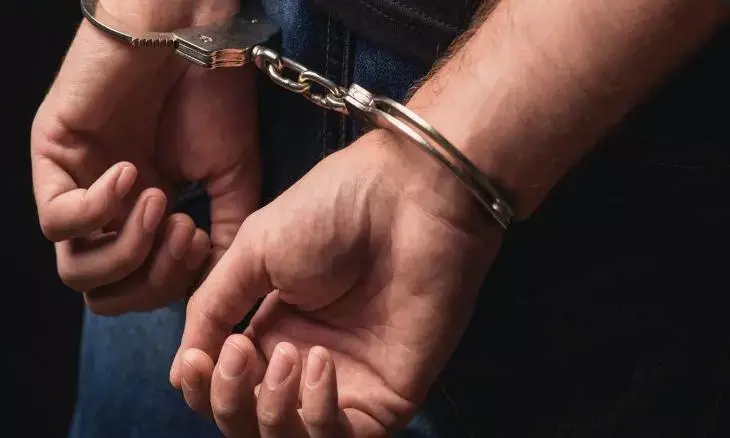 एमडी ड्रग्स तस्करों पर पुलिस ने मारा छापा, सवा छह लाख का माल हुआ जब्त