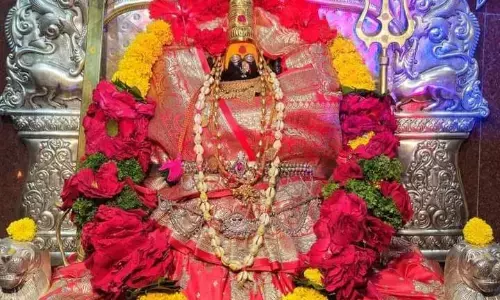 बुरी शक्तियों से भक्तों की रक्षा करने वाली शिरूर कासार की कालिका माता बुरी शक्तियों से भक्तों की रक्षा करने वाली शिरूर कासार की कालिका माता