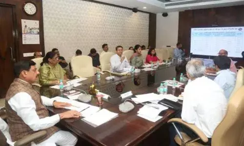 महिला बाल विकास विभाग की योजनाओं की हुई समीक्षा, सीएम मोहन यादव बोले - लाड़ली बहनों को लघु उद्योगों से जोड़कर आर्थिक लाभ दिलवाएं