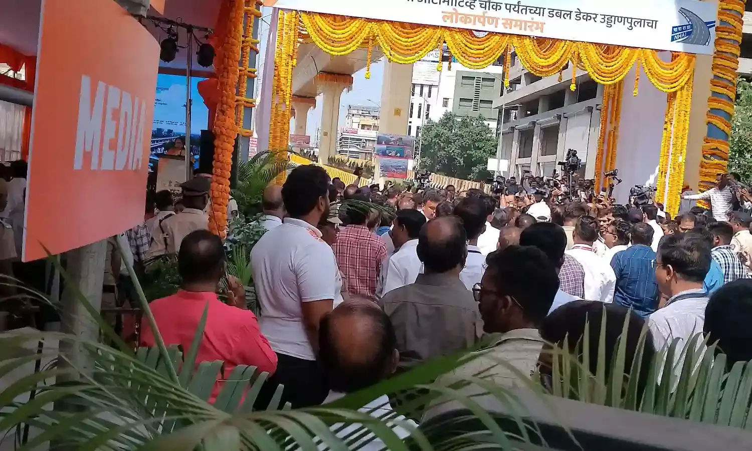 शुरू हुआ एलआईसी चौक से ऑटोमोटिव चौक तक डबल डेकर फ्लाइओवर