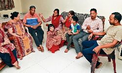 Jabalpur News: नेपाल हादसा, रोती हुई माँ बोली बच्चों की खातिर भीख तक माँगी