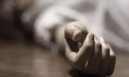 युवक की गला घोंटकर हत्या, झरना में मिला शव