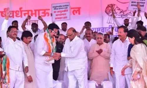 पूर्व मंत्री बीजेपी नेता हर्षवर्धन पाटिल एनसीपी (शरद पवार) में शामिल