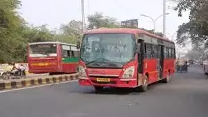 कम बसों के संचालन से प्रतिदिन 20 लाख रुपए का नुकसान, यात्री भी परेशान कम बसों के संचालन से प्रतिदिन 20 लाख रुपए का नुकसान, यात्री भी परेशान