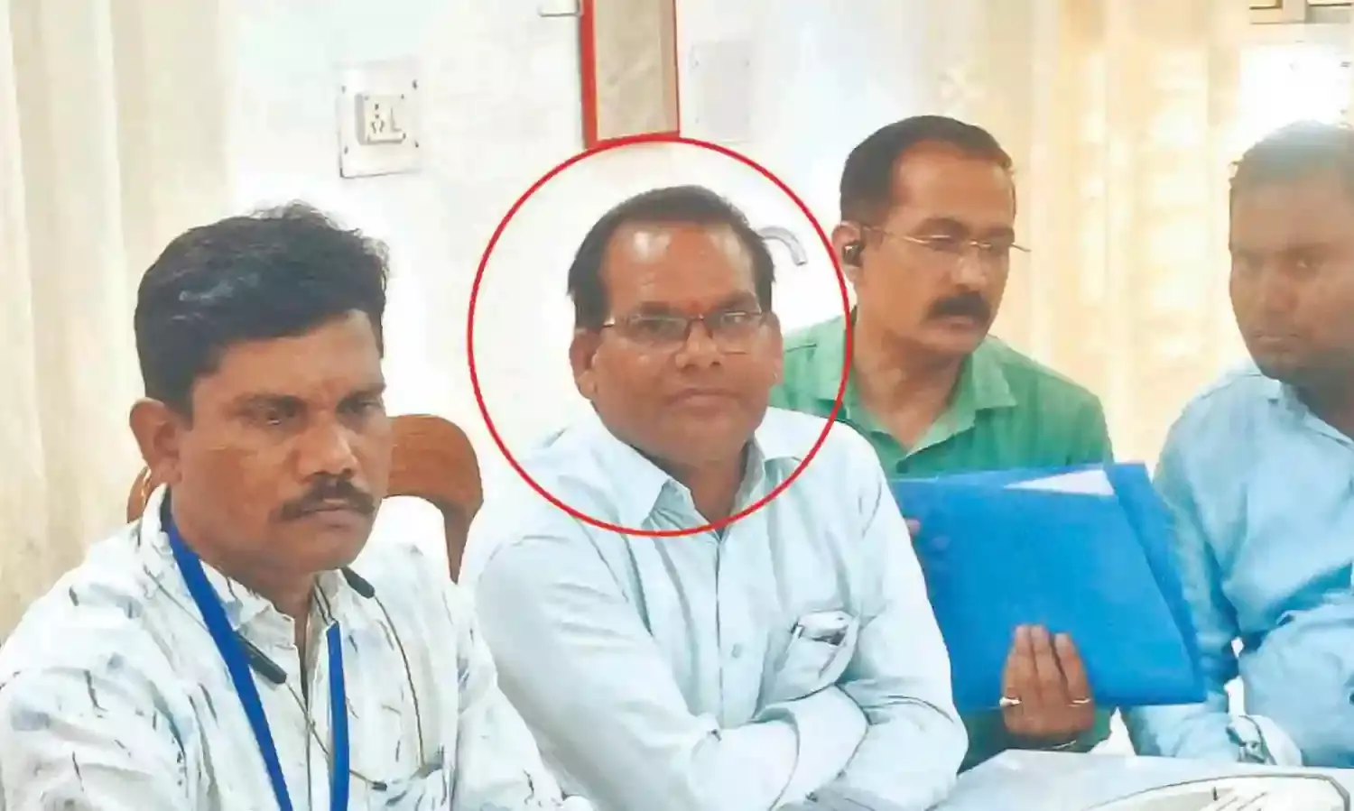 पावती बनाने के ऐवज में मांगे 50 हजार, 35 हजार की रिश्वत लेते पटवारी ट्रैप