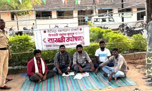 मांगों को लेकर मेडीगड्‌डा प्रभावित किसानों ने फिर शुरू किया अनशन