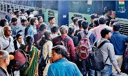 Jabalpur News: हर 3 कोच मेें होना चाहिए 1 टीटीई मगर 1 से ही काम चला रहा रेलवे