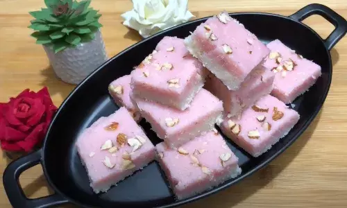 करवाचौथ पर अपने हाथों से बनाएं टेस्टी कोकोनट बर्फी, हसबैंड हो जाएंगे खुश