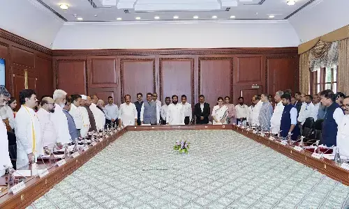 श्रद्धांजलि - रतन टाटा को मिले भारत रत्न, महाराष्ट्र मंत्रिमंडल ने प्रस्ताव केंद्र को भेजा