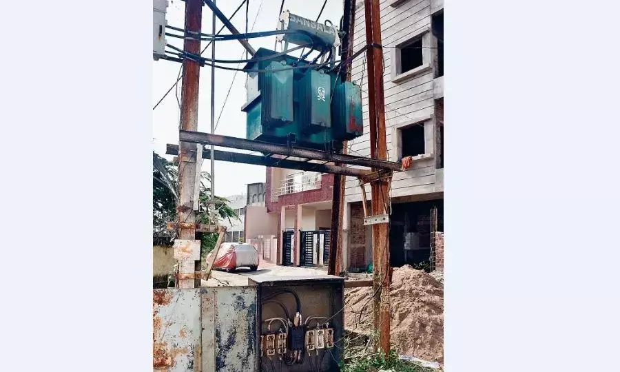 जानलेवा साबित हो सकता है खतरनाक ट्रांसफाॅर्मर