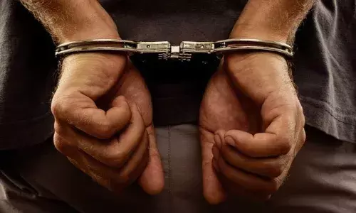 ATS की हिरासत में 2 संदिग्ध , जेल में अबु सलेम से की थी मुलाकात, मचा हडकंप ATS की हिरासत में 2 संदिग्ध , जेल में अबु सलेम से की थी मुलाकात, मचा हडकंप