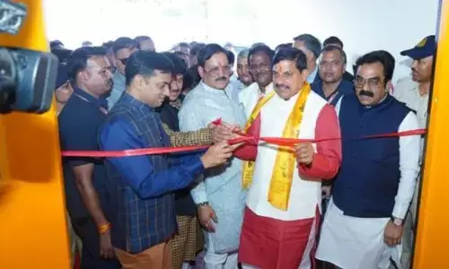 सीएम मोहन यादव ने प्रतिभा स्वराज प्रायवेट लिमिटेड कंपनी की गारमेंट इकाई का किया शुभारंभ, कहा - मध्यप्रदेश उद्योग तथा निवेश के क्षेत्र में बना रहा है नई पहचान