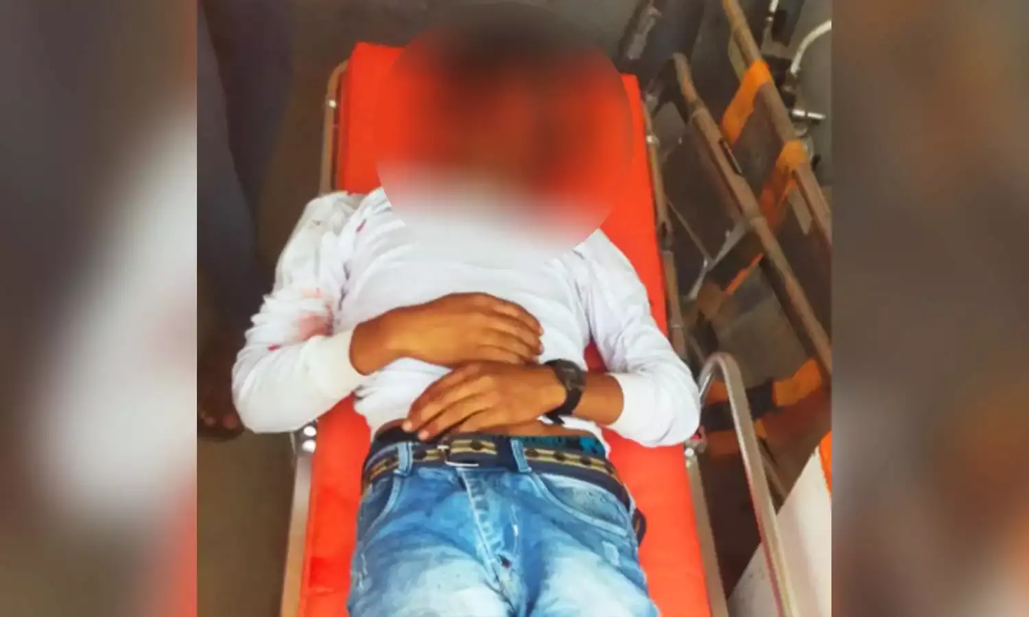 जमीनी विवाद को लेकर खूनी संघर्ष, एक दर्जन से अधिक घायल, डायल १०० वाहन तथा १०८ एम्बूलेंस की मदद से घायलों को पहुंचाया गया अस्पताल