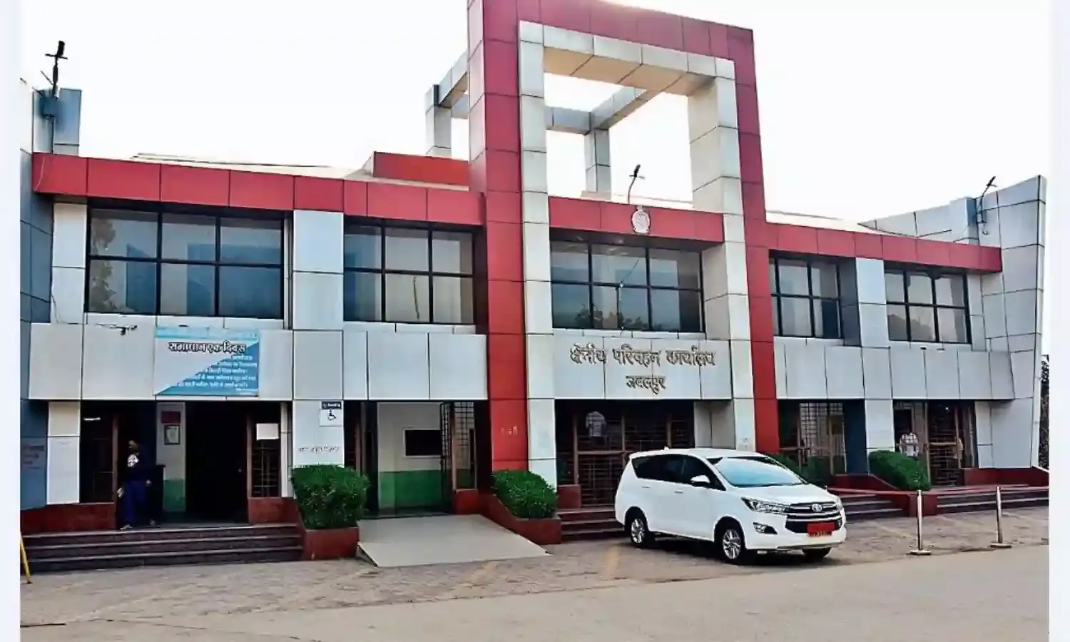 आरटीओ के इंटरनेट कनेक्शन में उलझे 6 हजार ड्राइविंग लाइसेंस