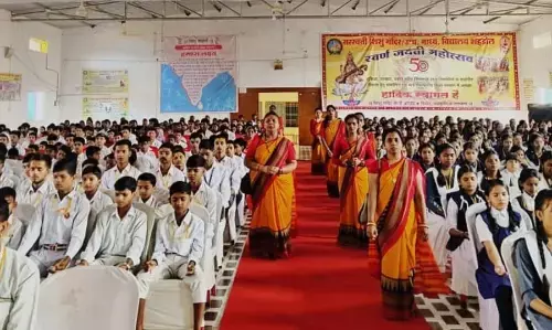 प्रांतीय संस्कृति महोत्सव में 20 जिले से शामिल हुए प्रतिभागी प्रांतीय संस्कृति महोत्सव में 20 जिले से शामिल हुए प्रतिभागी