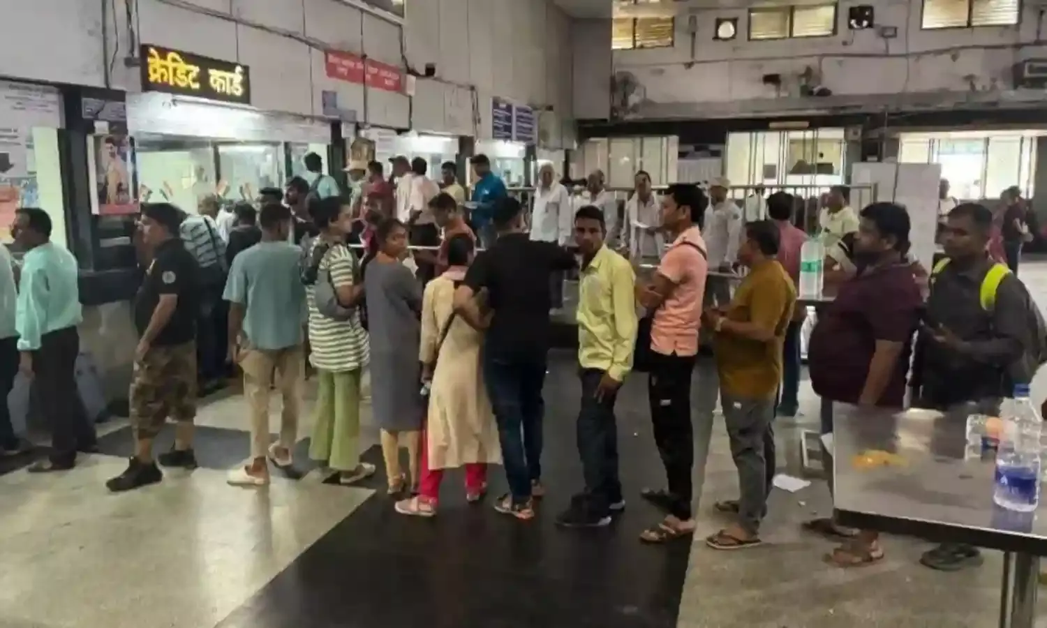 टिकट बुकिंग के नियमों में किया बदलाव, अब यात्रा के 4 नहीं बल्कि 2 महीने पहले से ही करा पाएंगे रिजर्वेशन