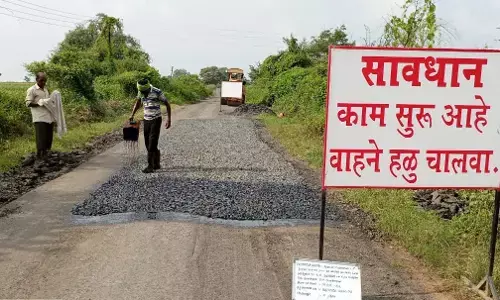 तीन टोल नाकों से आईवीआरसीएल कंपनी रोजाना कर रही लाखों की वसूली