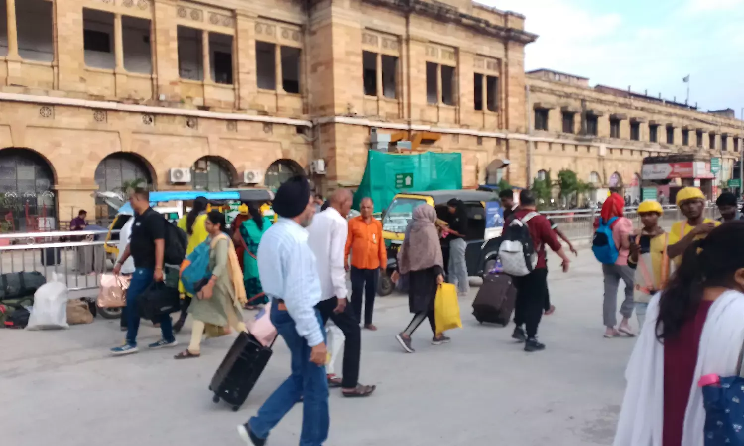 नागपुर स्टेशन पर शुरू हुआ फुड प्लाजा, यात्रियों को स्टेशन परिसर में ही मिलेगा मनपसंद व्यंजन